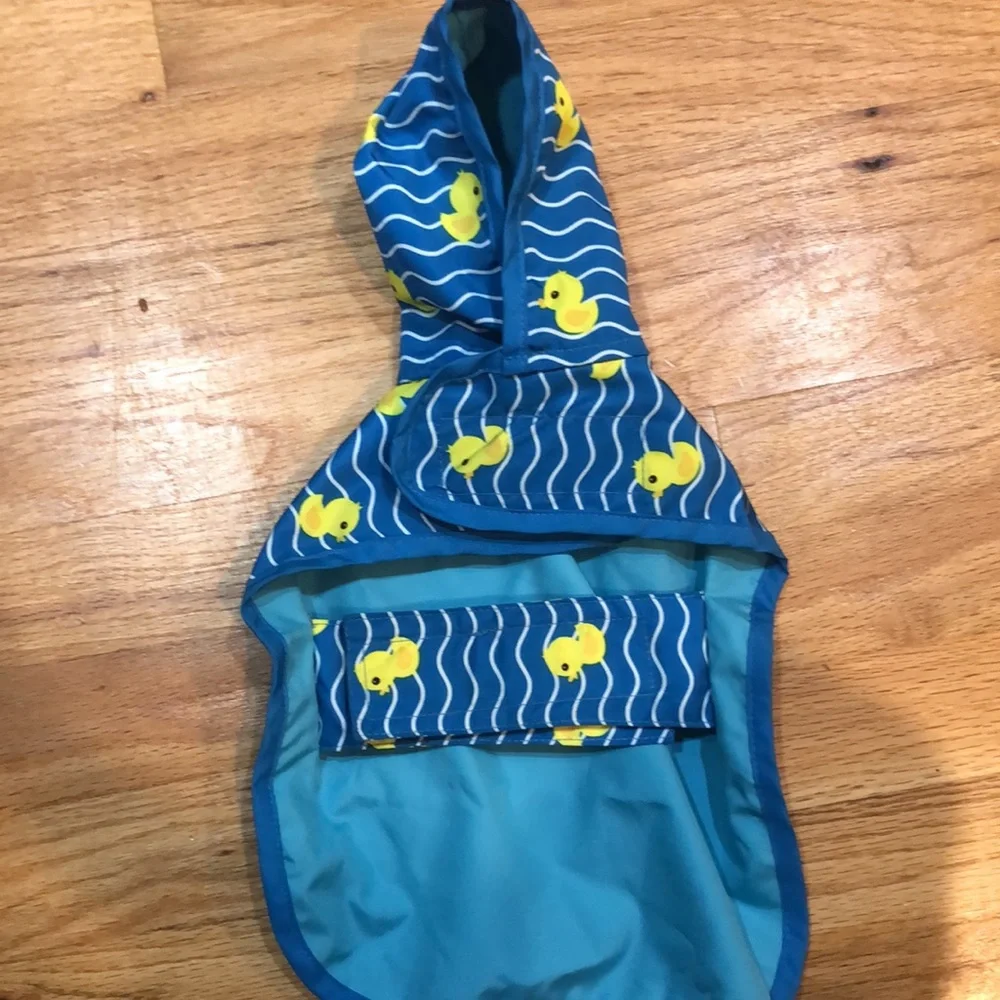 Frisco Dog Rubber Ducky Raincoat. Size xsmall